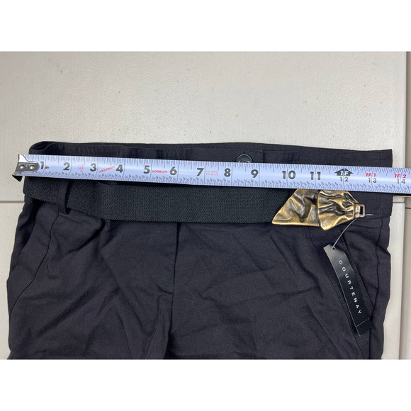 Courtenay Junior SMALL Sz 5 Black Bermuda Dress Shorts w/ Belt Loops Cuffed Hem - Picture 2 of 8